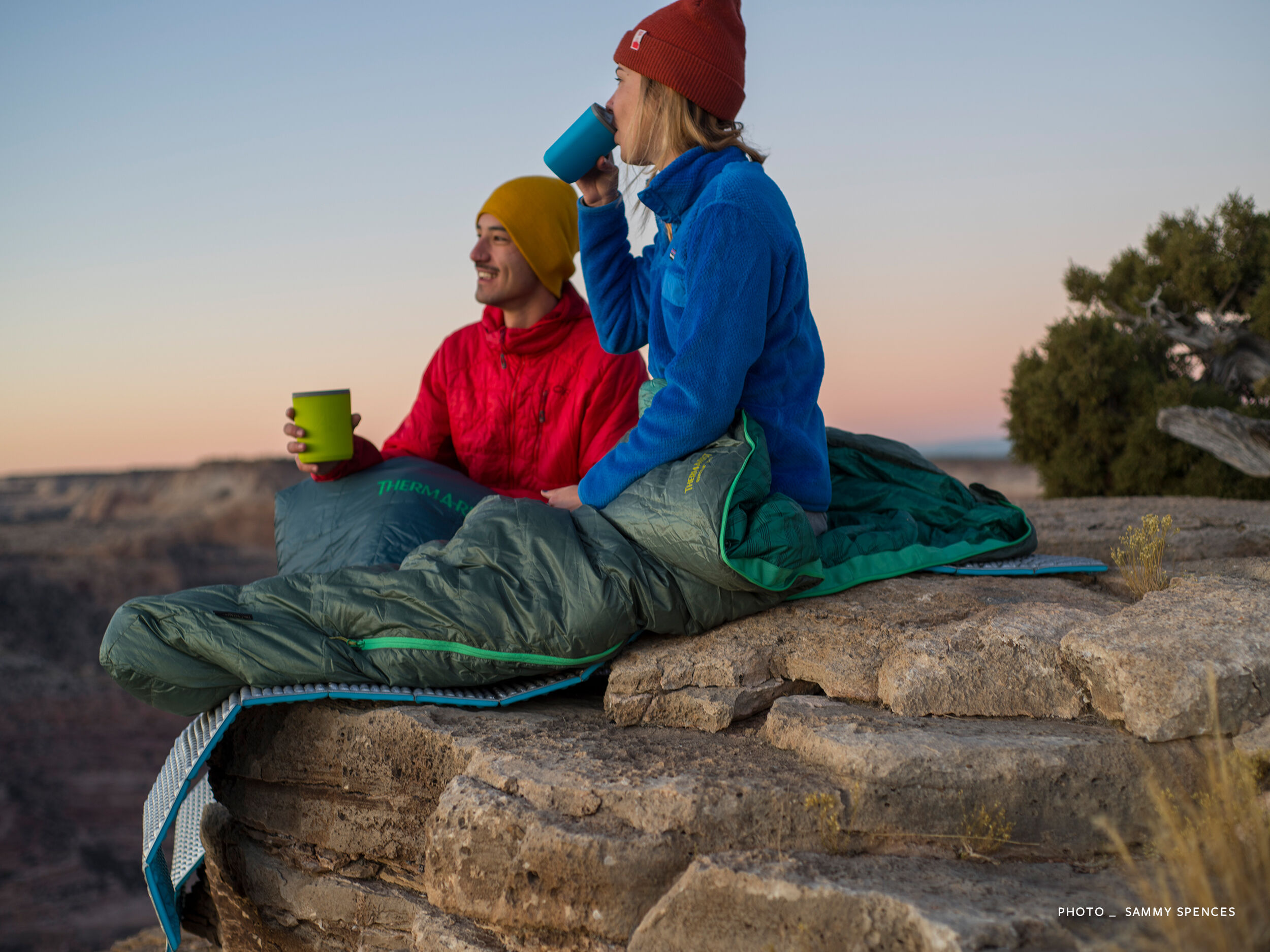 Questar™ 32F/0C Lightweight Down Sleeping Bag | Therm-a-Rest